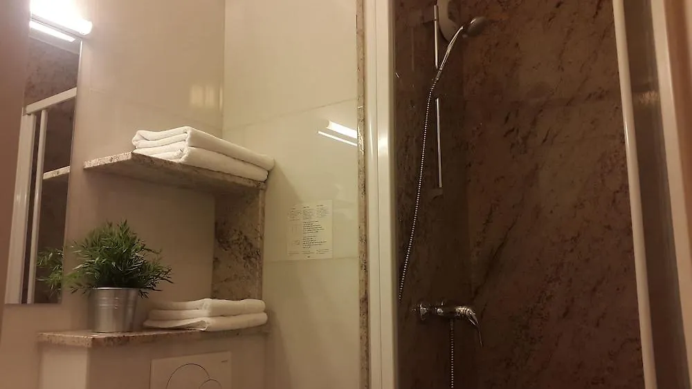 Hotel Le Collier Antibes 3*,  Frankrike